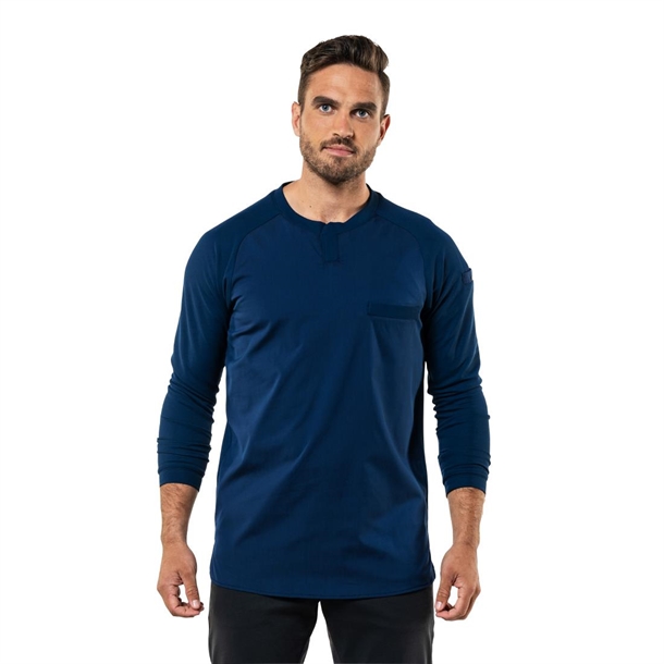 Chaud Devant T-shirt Valente UFX Navy LS size XL unisex