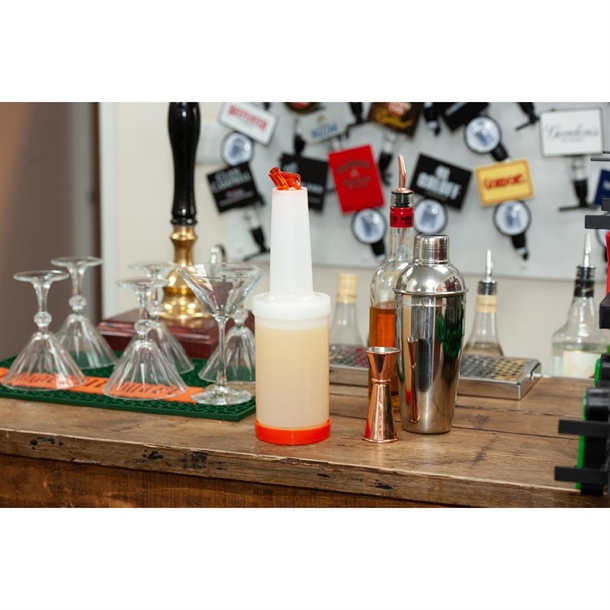 Beaumont Save & Pour Quart Orange