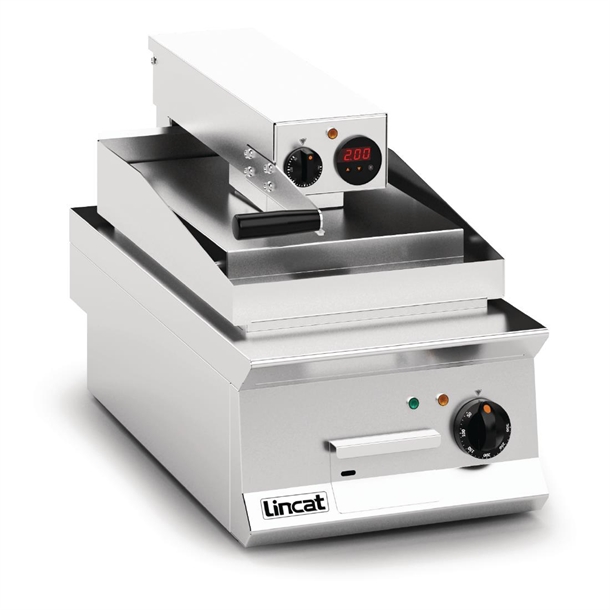 lincat-opus-800-ribbed-clam-griddle-oe8211-r