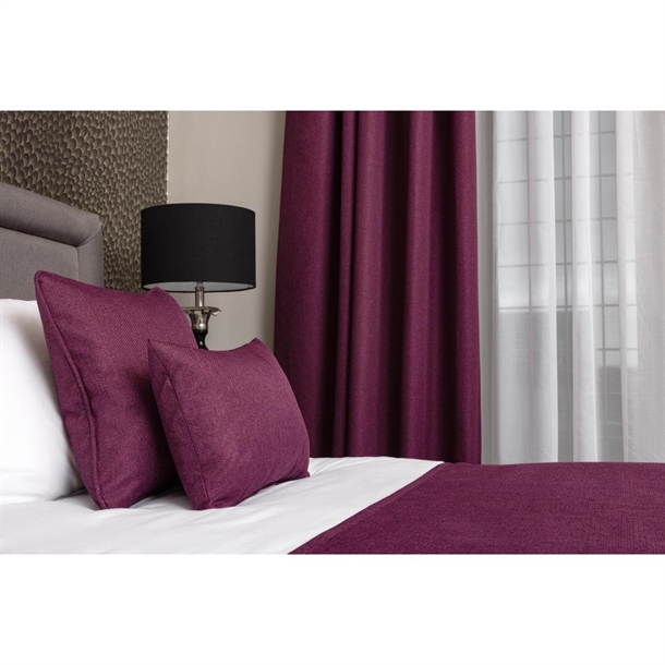 Comfort WINDSOR Curtain 40mm Eyelet BEETROOT - 270x229cm