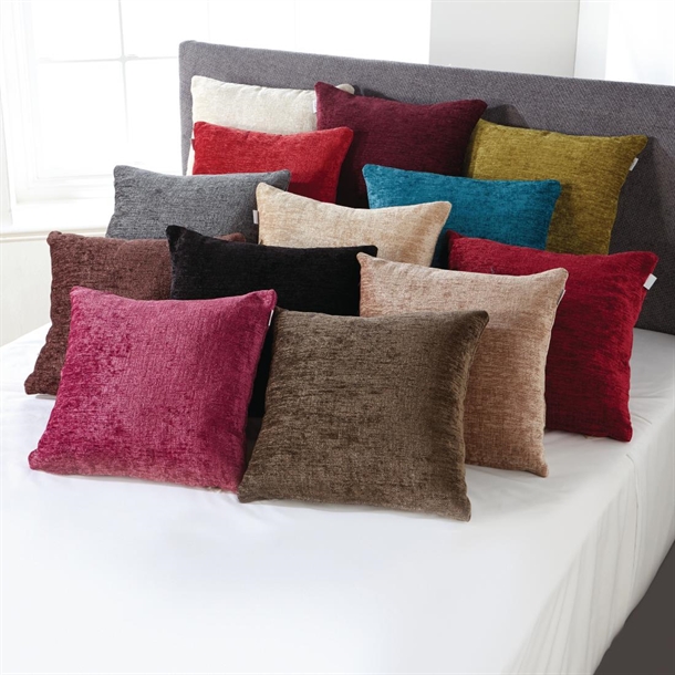 mitre-comfort-maurice-cushion-cream-450mm