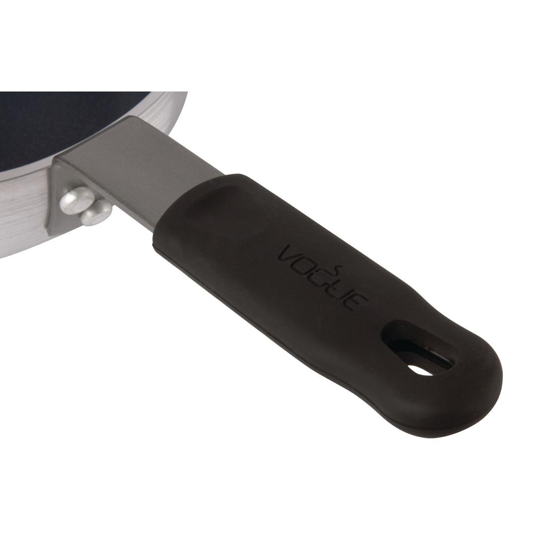 Vogue Small Pan Handle Made of Silicone Easy to Remove Fits 200mm - 240mm