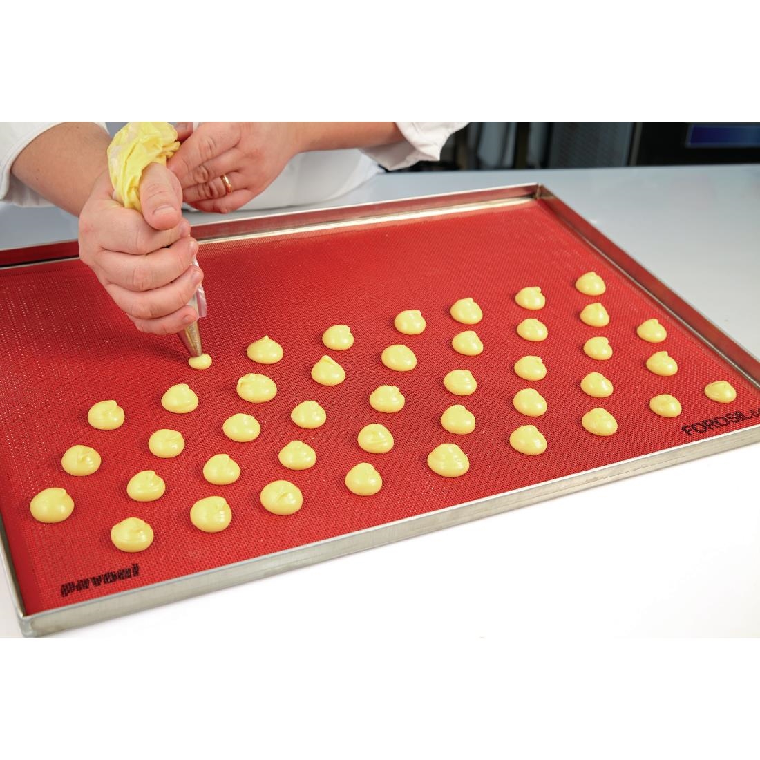 Pavoni Micro Perforated Silicone Pad 520x315mm - HX534 - Nisbets