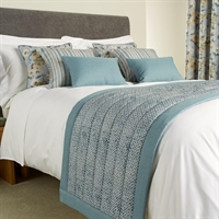 Luxury Nostalgia Bed Runner Sky