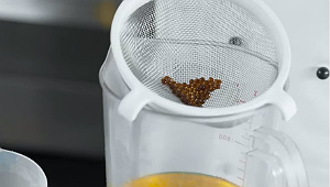 Sieve and wash the pearls