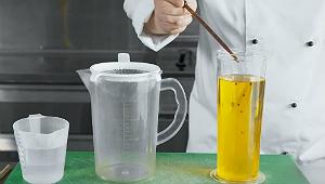 Squeeze drops of the mixture into the oil