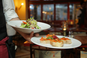 Vegetarian and Vegan Restaurant Meals