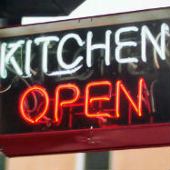 How Much Space to Open a Restaurant, business start up