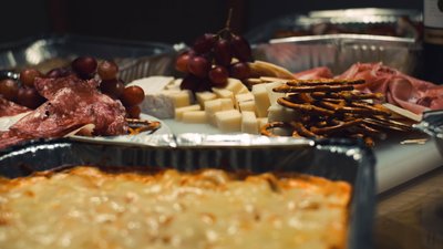 Ideas for designing a commercial buffet display