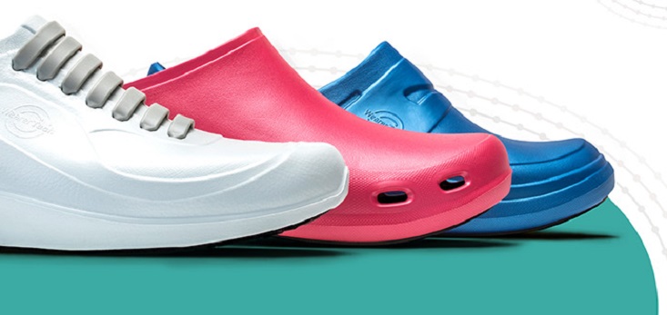 3 WearerTech shoes