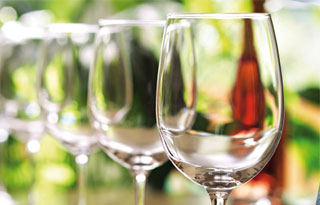 BUYING WINE GLASSES & STEMWARE